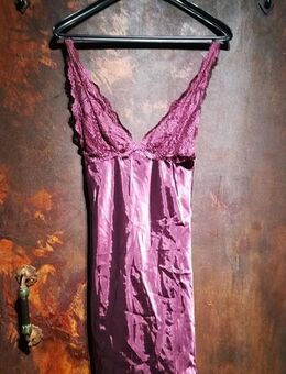 NEU! Negligees Gr. 34 Satin oder Seide kurz lang silber schwarz champagner cremeweiß Nachthemd Nightdress - Schladen-Werla