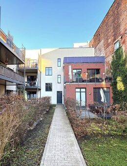 Maisonette-Wohnung an der Kleinen Luppe mit 2 Balkonen und Tiefgaragen-Stellplatz - Leipzig