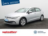 VW Golf, 2.0 TDI VIII Life, Jahr 2023 - Würzburg