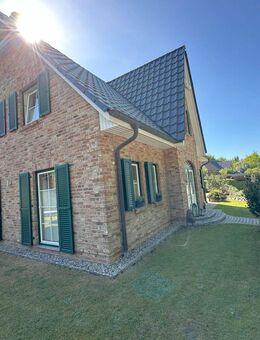 Großzügiges und energieeffizientes Einfamilienhaus im Friesenstil in Henstedt-Rhen - provisionsfrei! - Henstedt-Ulzburg