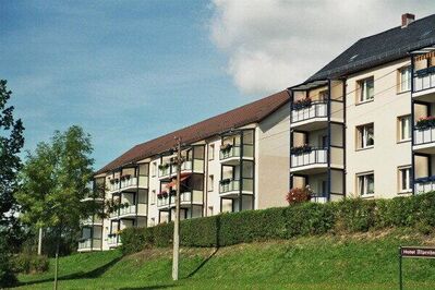 gepflegte 2-Raum Wohnung mit Balkon