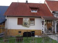 Kleines Haus zu kleinem Preis: RMH mit Garage in Nentershausen zu verkaufen. PROVISIONSFREI ! - Nentershausen (Hessen)