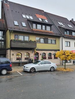3-Zimmer Wohnung mit Ess-Diele, Bad, Gäste WC, Balkon, WF 67 m², NF ca. 80 m² plus Stellplatz (außen) zu verkaufen - Eckental