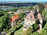 Historische Villa mit Denkmalschutz zur Sanierung in Bester Lage am Loschwitzer Elbhang - Dresden