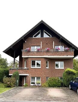 Siegburg-Braschoß mit Siebengebirgsblick! Großzügige, mod. 3-ZKDB mit Sonnenbalkon und Gartennutzung! - Siegburg