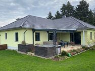 Neuwertiges modernes Einfamilienhaus im Bungalowstil ! - Bernstadt (Eigen)