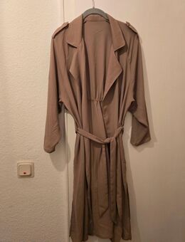 Trenchcoat Mantel elegant dünn Größe M braun - Berlin