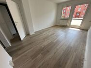 Südbalkon / Laminat / Bad mit Fenster / ...in Reichenbrand ! - Chemnitz