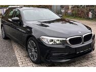 BMW 530 d Sport Line_LED_NAV_PANO_Virtual_Kamera_HUD - Grafenau (Baden-Württemberg)