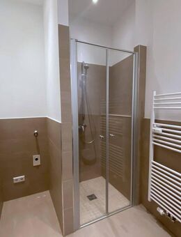 Top-sanierte Altbauwohnung in Bestlage - nur wenige Schritte zum Boxhagener Platz! - Berlin