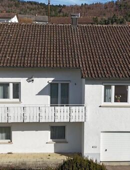 Einfamilienhaus mit großem Garten und Ausbaupontenzial in Wehingen - Wehingen
