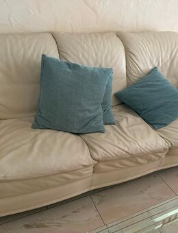 Couch Garnitur . 3 Sitzer , 2 Sitzer und Sessel - Seligenstadt