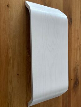 Hochwertiger Holz-Computerständer im skandinavischen Stil - Postau