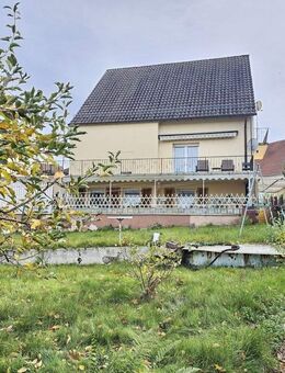 Zweifamilienhaus in beliebten Staddteil zu verkaufen. Gut vermietet. Großes Eigentumsgrundstück. - Kaiserslautern