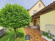 FAMILIENTRAUM - Ein-/Zweifamilienhaus mit großem Garten, Garage und Stellplätzen - Löchgau
