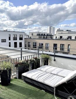 Repräsentative 3 Zimmer mit Dachterrasse und 2 TGB; Keine Maklergebühr; Preisgekrönte EBK - Frankfurt (Main)