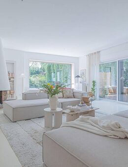 Wunderschöner Bungalow mit Garten und Outdoor-Pool - Ahrensburg