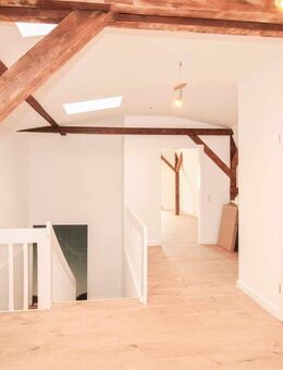 Sanierte Maisonette Wohnung in Fußgängerzone verschieden Nutzbar (z. B. auch als Büro oder Praxis) - Oldenburg