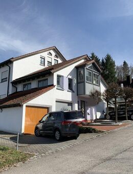 KNIPFER`S IMMOBILIENSCHÄTZE - Traumhaft schöne Lage - DHH mit Bürogebäude und Außen-Whirlpool - Diedorf