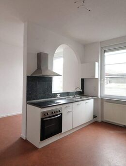 Große 2,5-Zimmer Wohnung mit Freisitz, Innenhof und Stellplatz in zentraler Lage von Rheinfelden - Rheinfelden (Baden)