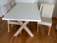 Ich verkaufe einen Tisch mit 4 Stühlen - Birsfelden