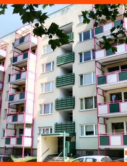 Gemütliche 2-Raum-Wohnung! Ebenerdiger Zugang // Aufzug // Bad mit Dusche // Westbalkon! - Gera