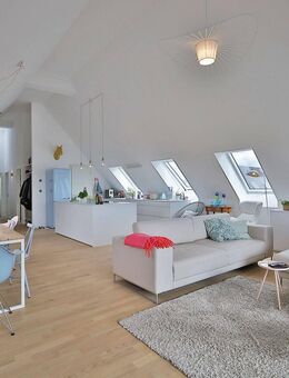 Exklusive klimatisierte Dachgeschosswohnung mit Stil, Weitblick und Komfort - Altdorf (Landkreis Böblingen)