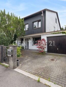 Ruhig. Grün. Besonders. DHH mit Waldblick in begehrter Lage Truderings - München