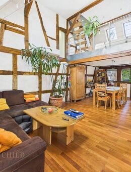 Charme trifft Moderne - Stilvoll 2004 kernsaniertes Fachwerk-EFH mit außergewöhnlichem Wohnambiente - Wendlingen (Neckar)