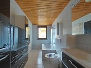 Preiswerte 6-Zi-Maisonette mit Dachterrasse, 3 Bädern, EBK, Kamin, Klimanlage & Einliegerwohnung - Calbe (Saale)