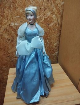 Cinderella Puppe - Weihenzell