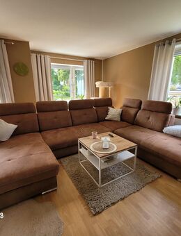 Wohnlandschaft/ Sofa / Schlafsofa - Peine