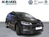 VW Touran, 2.0 TDI Highline, Jahr 2024 - Geeste