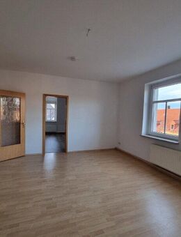 Großzügige Zweiraumwohnung in schöner Wohnlage! - Glauchau