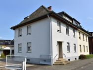 Hennef-Zentrum: Mehrfamilienhaus mit vielen Nutzungsmöglichkeiten - Hennef (Sieg)