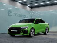 Audi RS3, 2.5 TFSI quattro Limousine B O, Jahr 2024 - München