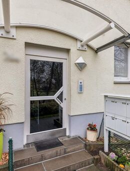 Modernes Wohnen auf zwei Ebenen - stilvolle Maisonette mit offener Galerie in Krefeld - Krefeld