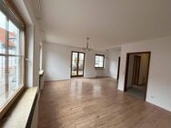 Helle & gemütliche 2,5-Zimmer Wohnung mit EBK, Terasse & TGS - Sulz (Neckar)