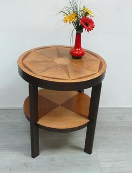 Beistelltisch rund mit Ablage Vollholz hell, mit Intarsien-Furnier Handarbeit mit div. Hölzern - Sinzig