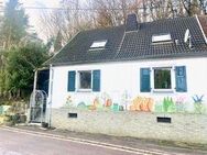 SB. Scheidt Dudweilerstraße - Sanierungsbedürftige Doppelhaushälfte mit Garten - Saarbrücken