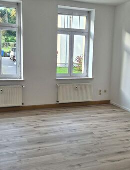 großzügige 2-Raum Wohnung mit Balkon in ruhiger Lage - Leisnig