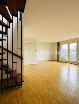 M'GLADBACH - MÜLFORT MAISONETTE-WOHNUNG MIT AUFZUG UND BALKON! - Mönchengladbach