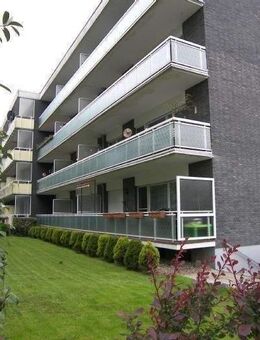 Wesel-Obrighoven: Helle 4-Zimmer-Wohnung mit 2 Balkonen im 2.OG - Wesel
