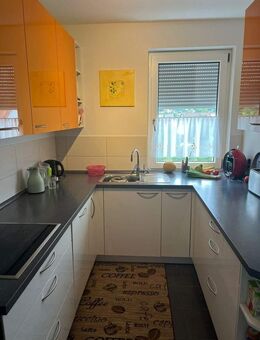 ***MODERNE WOHNUNG MIT EBK; BALKON AUFZUG ; TIEFGARAGENPLATZ*** - Feuchtwangen