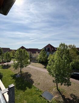 * ETW * DG-Maisonette * 3,5-RWE * gut vermietet * Balkon * 2 Bäder * PKW-Stellplatz * - Schkeuditz