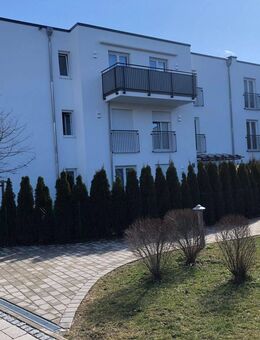 Barrierefreie 3 ZKB Gartenwohnung, Baujahr 2016, wartet auf Sie ! - München