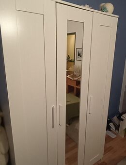 Kleiderschrank - Köln