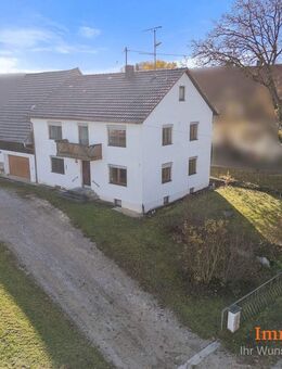 IMMOSPACE *** Großzügiges ZFH mit vielseitiger Nutzung, Balkon und XL-Garage in ruhiger Lage *** - Altenmünster