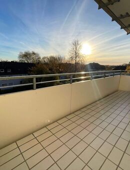 *großer Balkon*Tageslichtbad*renovierte Übergabe* - Essen