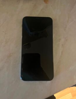 Defektes I-Phone X mit 64 GB in Weiß - Völklingen